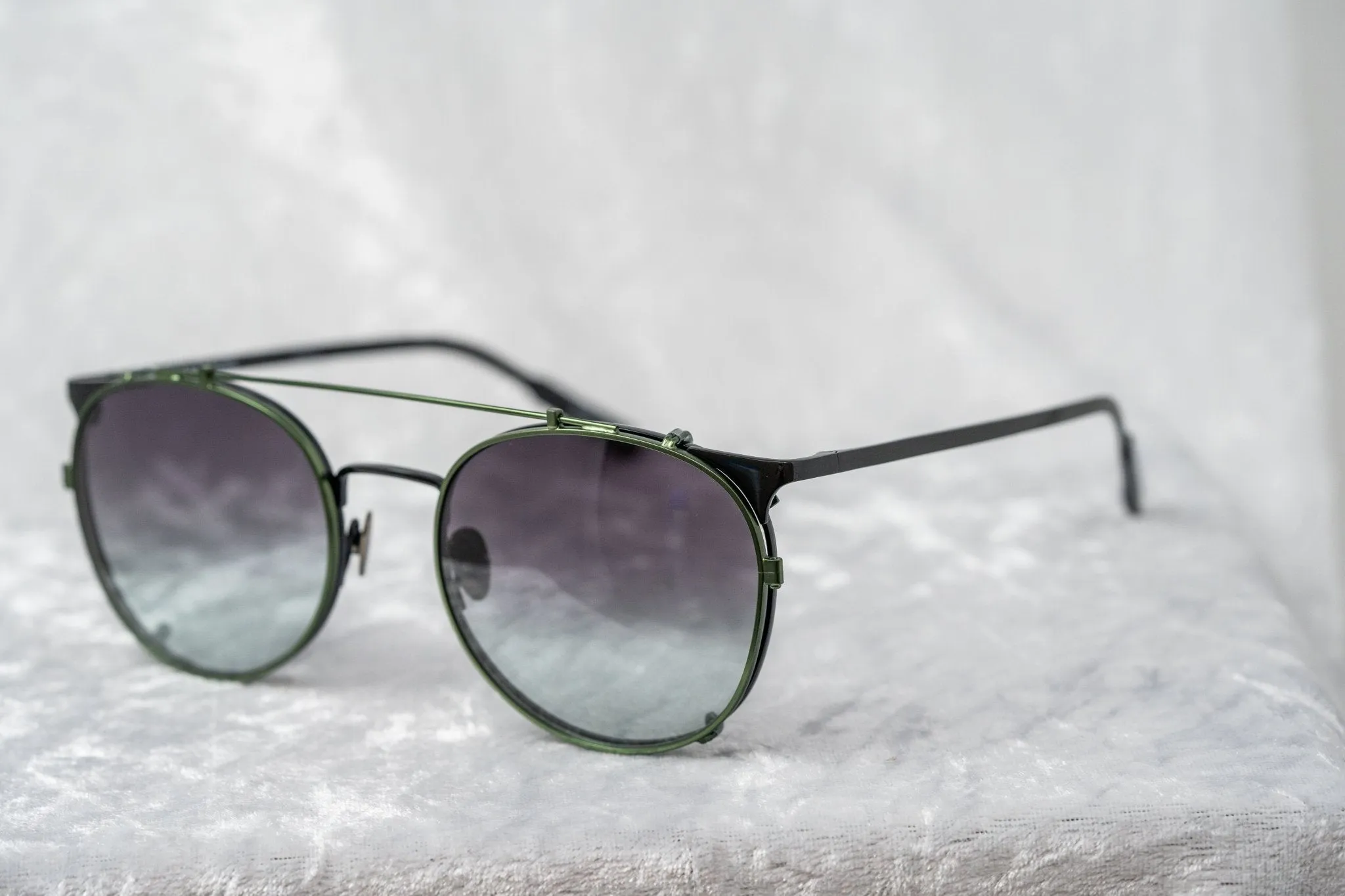 Kris Van Assche Sunglasses Round Shiny Black and Green KVA69C4SUN