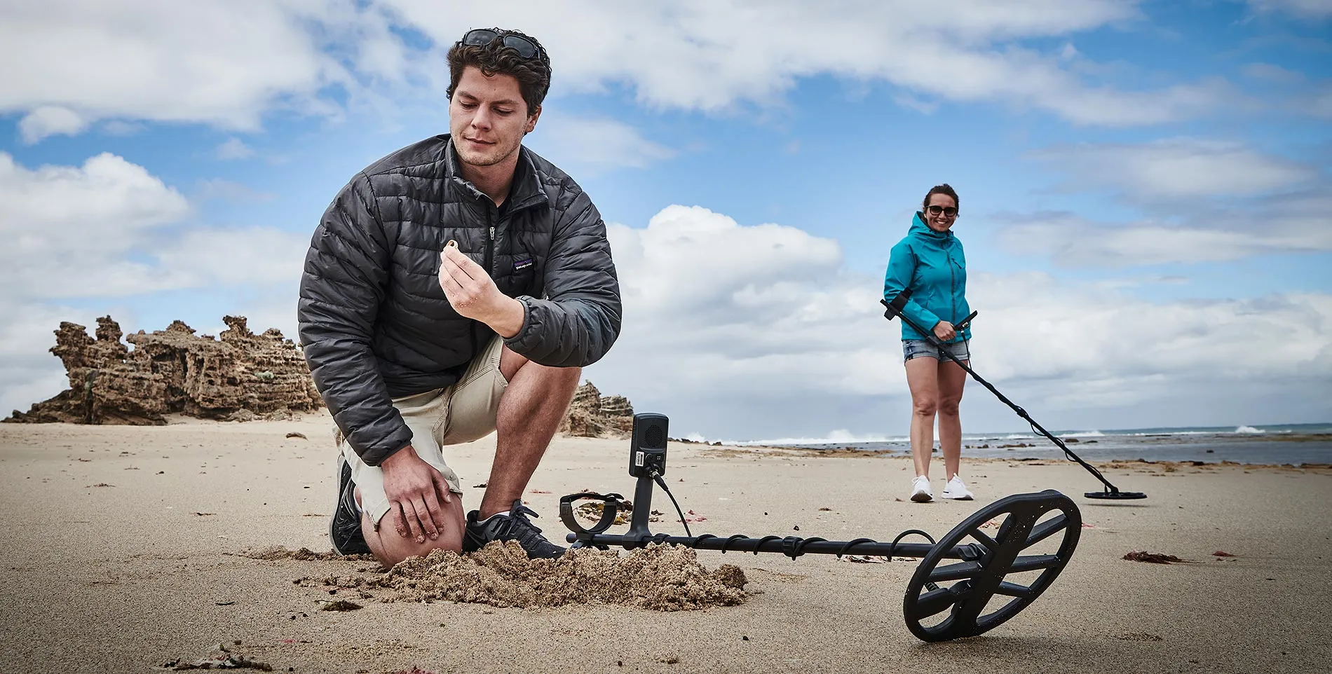Minelab EQUINOX 600 Multi-Purpose Metal Detector (3720-0001)