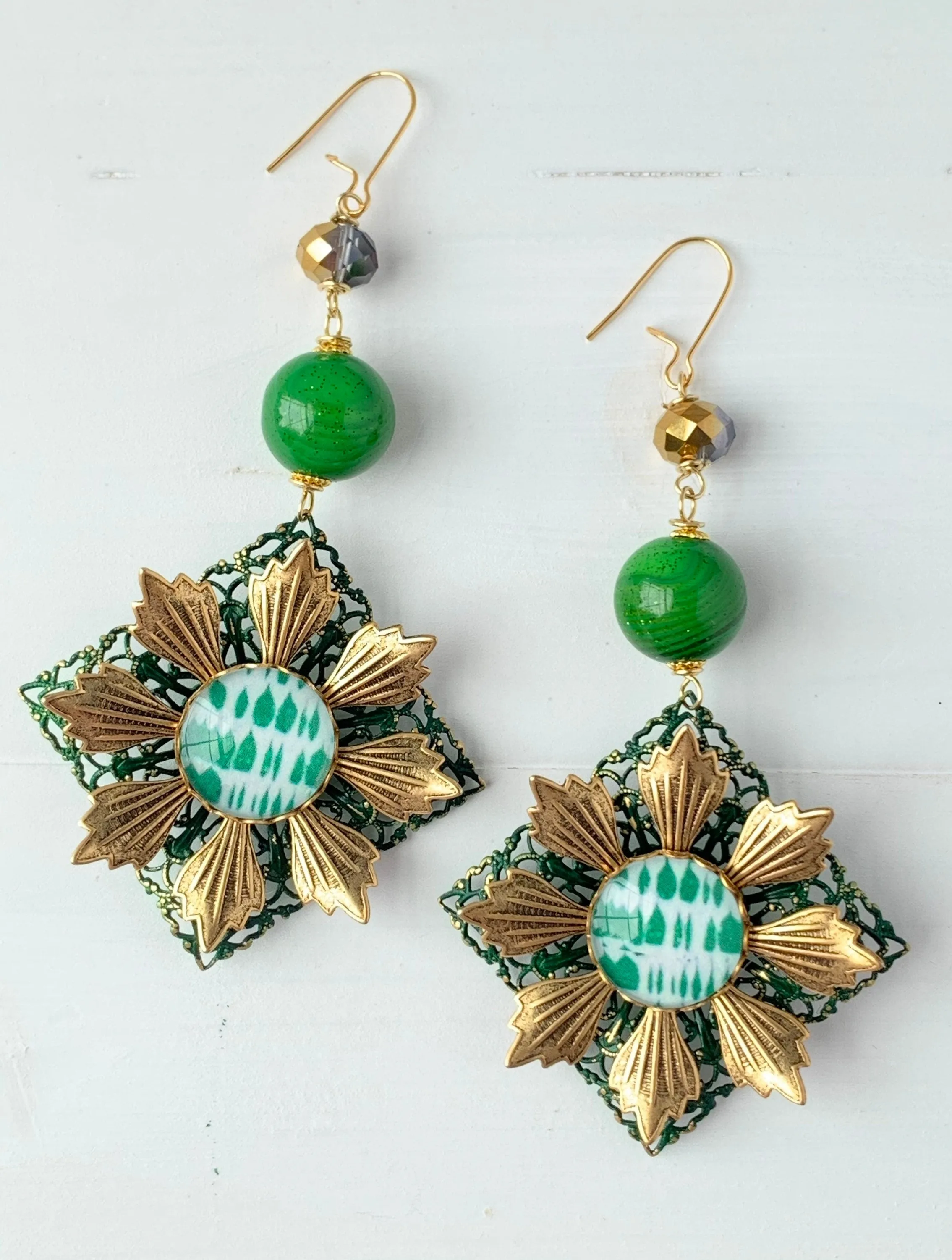 Spruce Chrysanthemum Dangle Earring