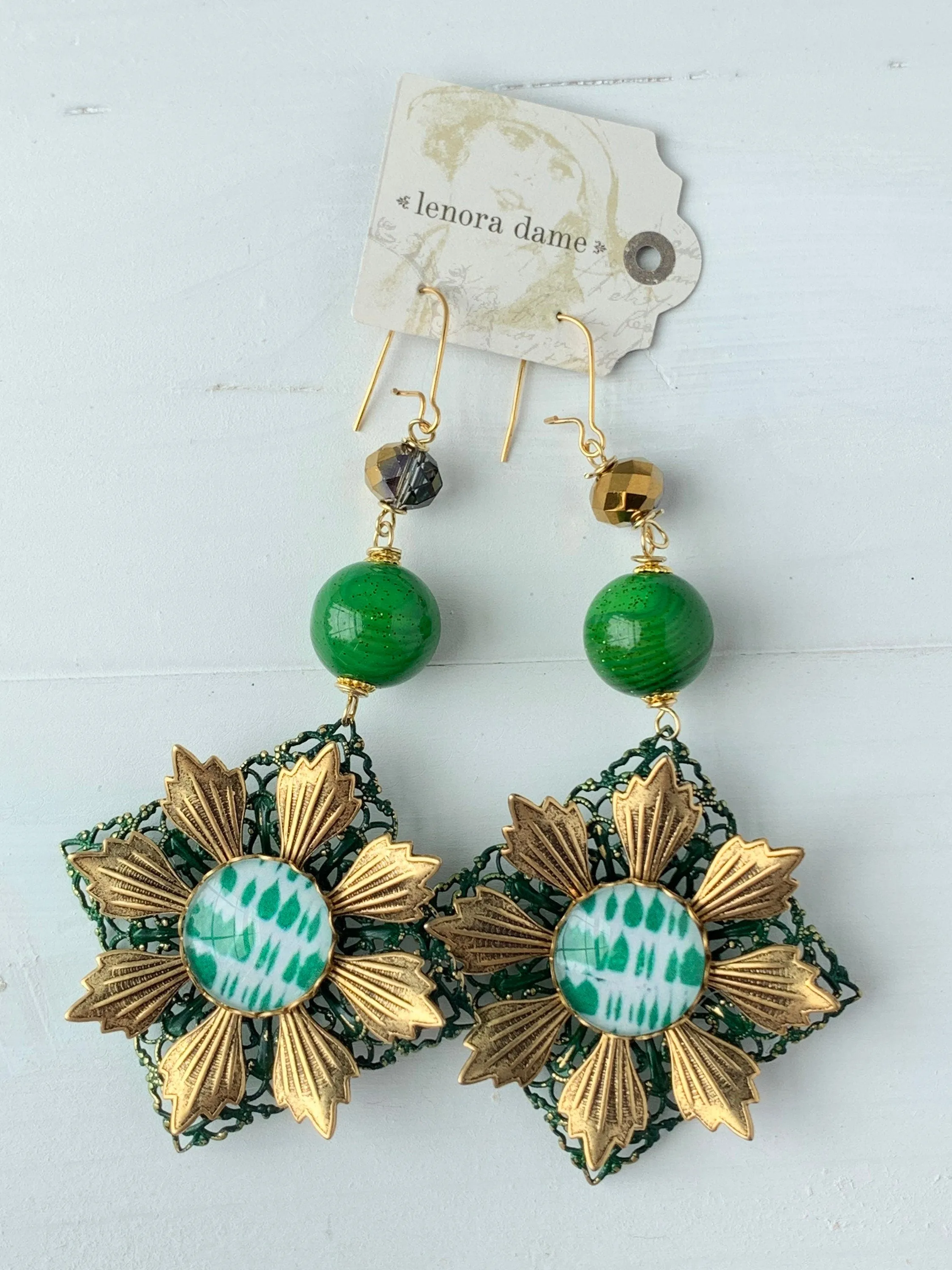 Spruce Chrysanthemum Dangle Earring